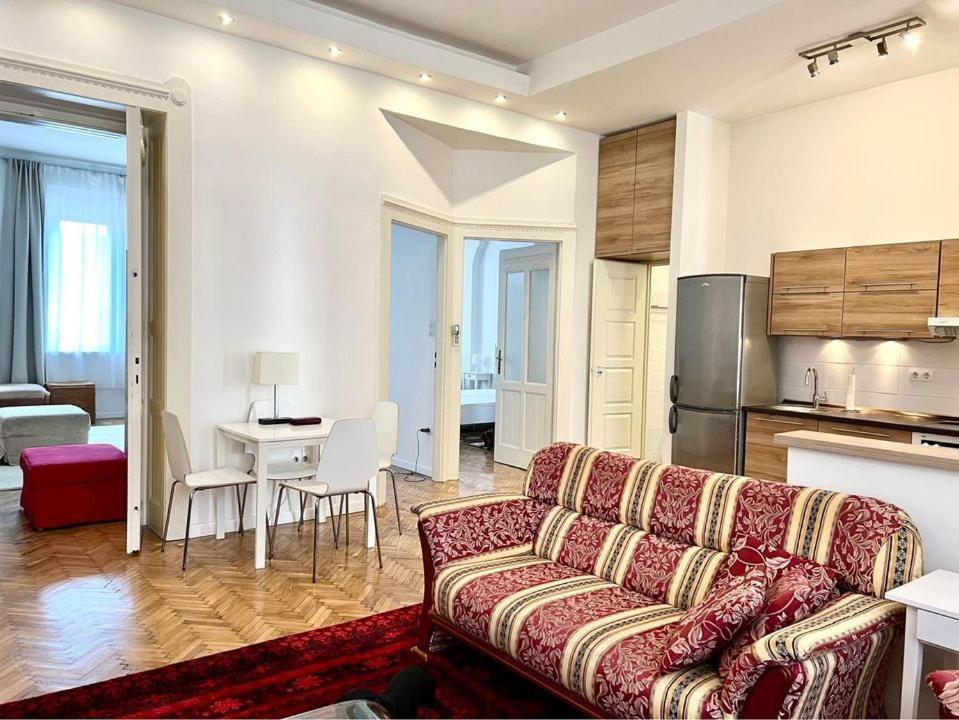בודפשט Roland Apartment Downtown - Pope Subway מראה חיצוני תמונה